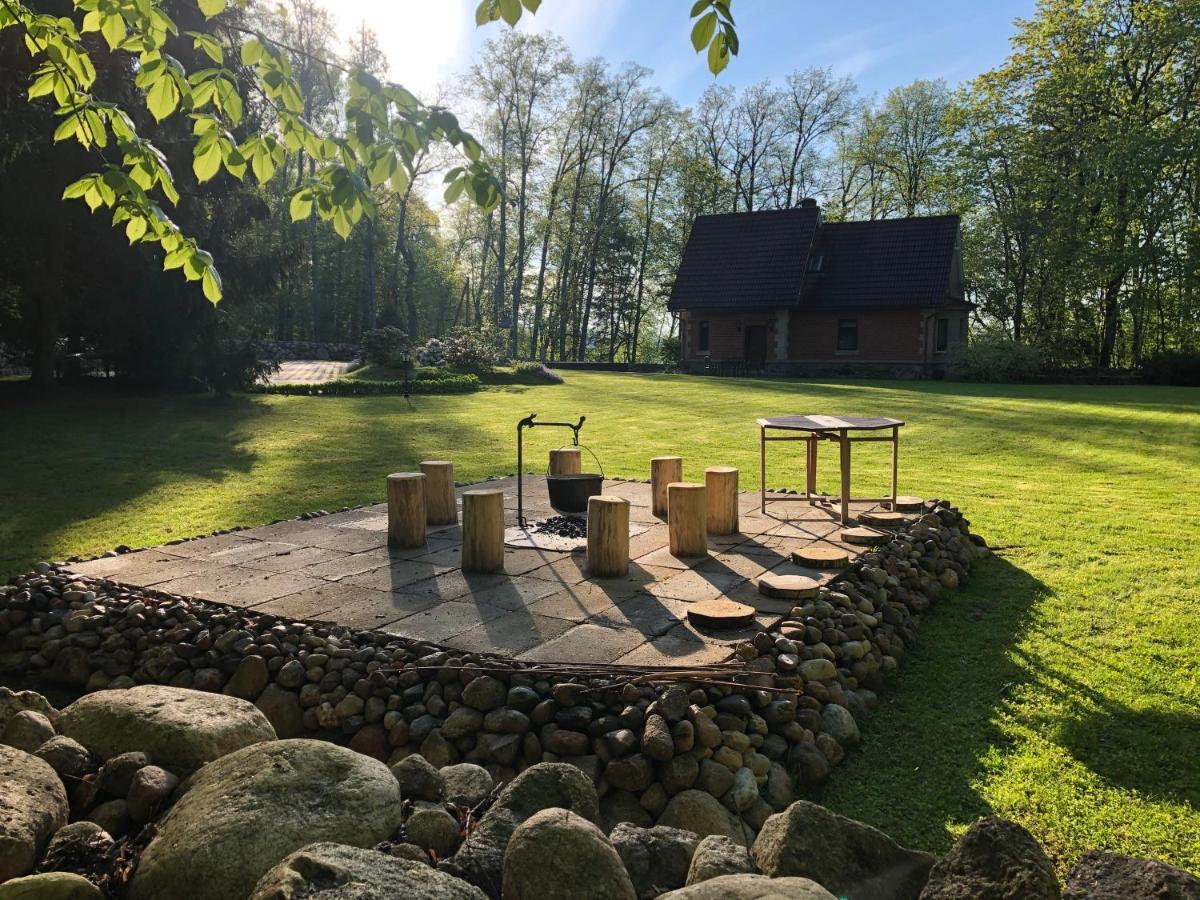 Mednieku Namins Villa Sigulda Buitenkant foto
